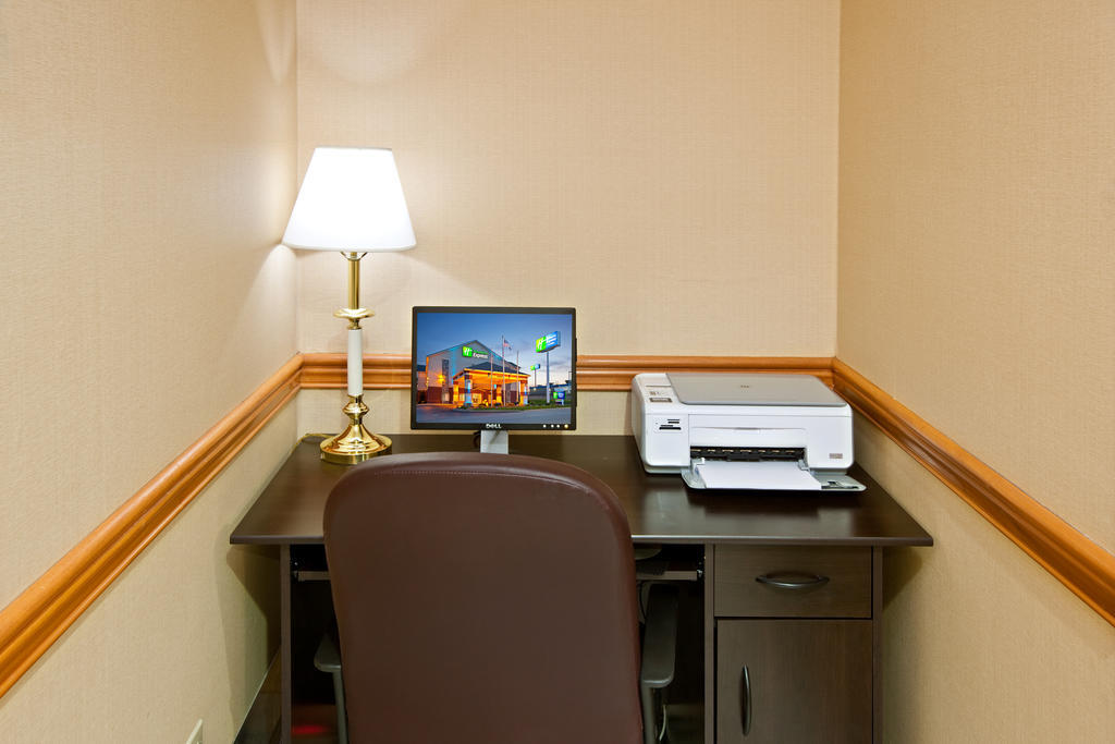 Holiday Inn Express Hotel & Suites Harrison Luaran gambar