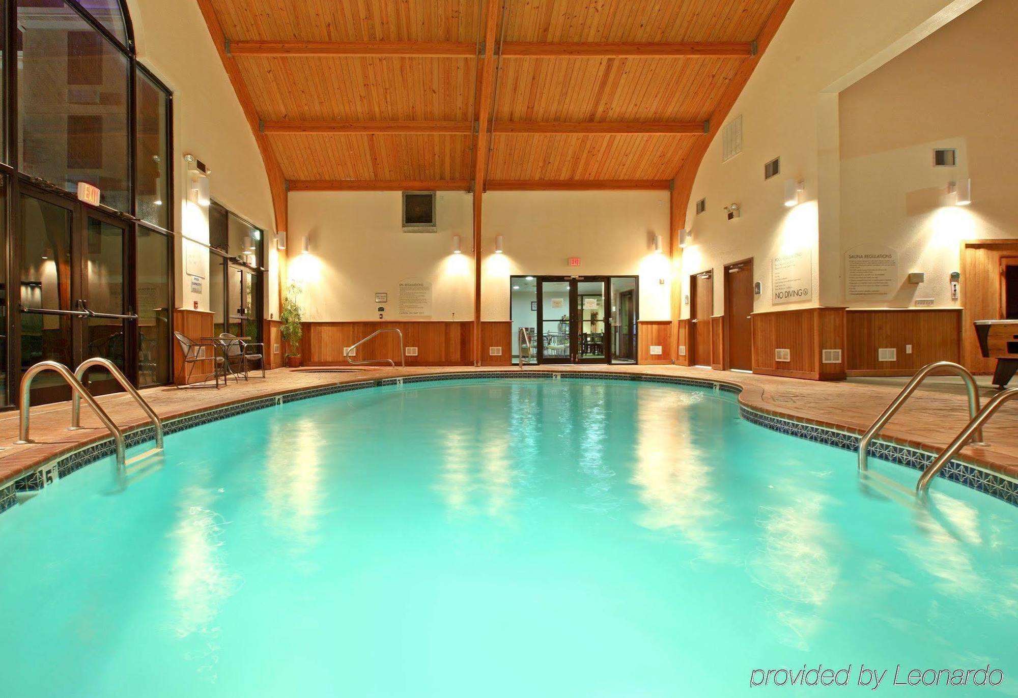 Holiday Inn Express Hotel & Suites Harrison Luaran gambar